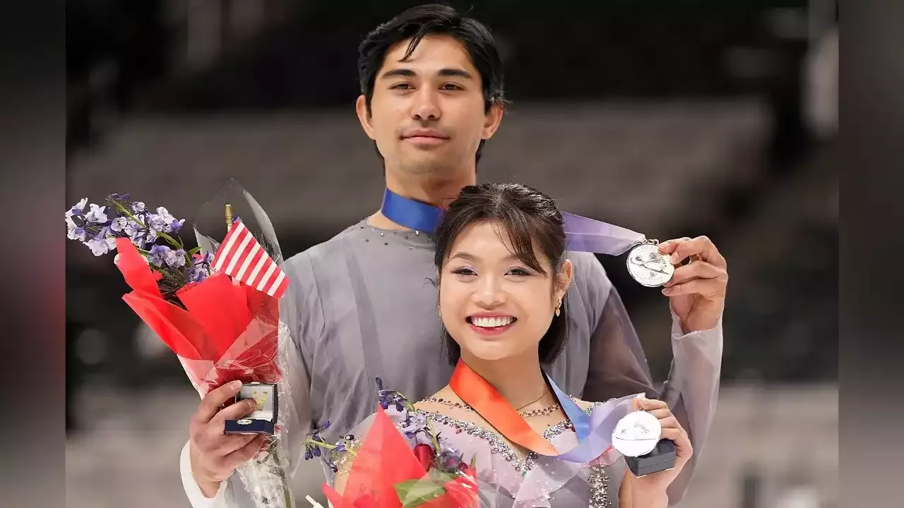 Los Nacionales de patinaje artístico de EE. UU. dan la bienvenida de nuevo al dúo dinámico Emily Chan y Spencer Howe