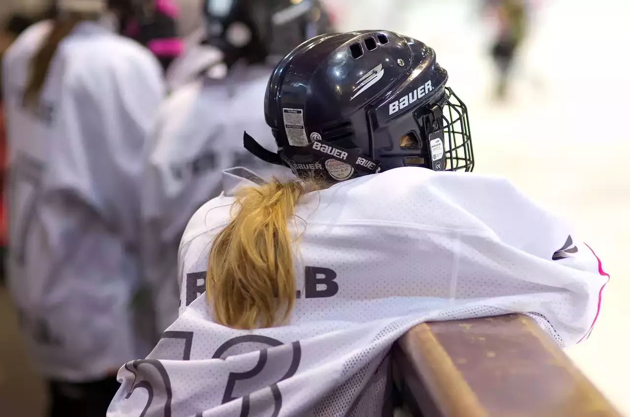 Rompiendo el hielo: desenmascarando a los líderes estatales en las estadísticas del hockey sobre hielo femenino, 24 de enero