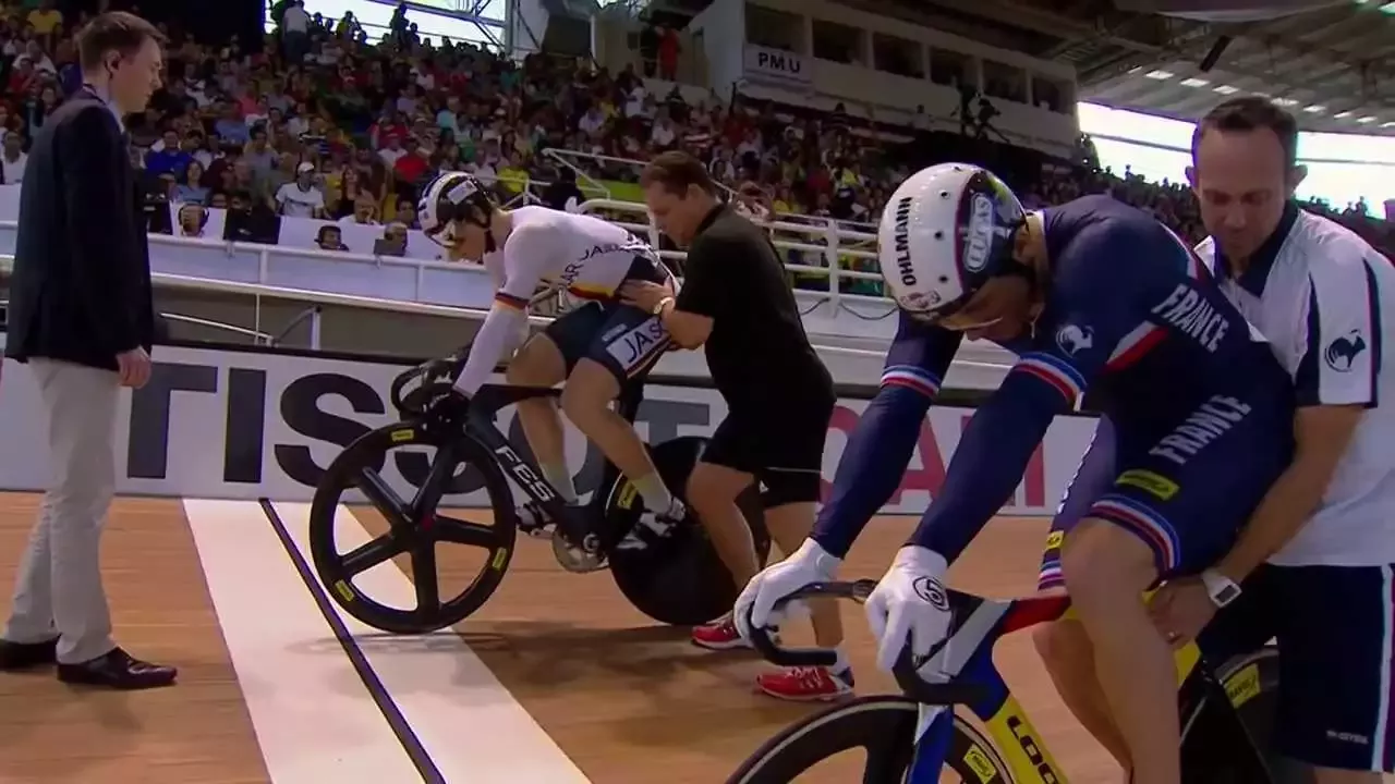 Gloria dorada: cómo un caballero allanó el camino para el récord europeo de medallas en ciclismo en pista de GB